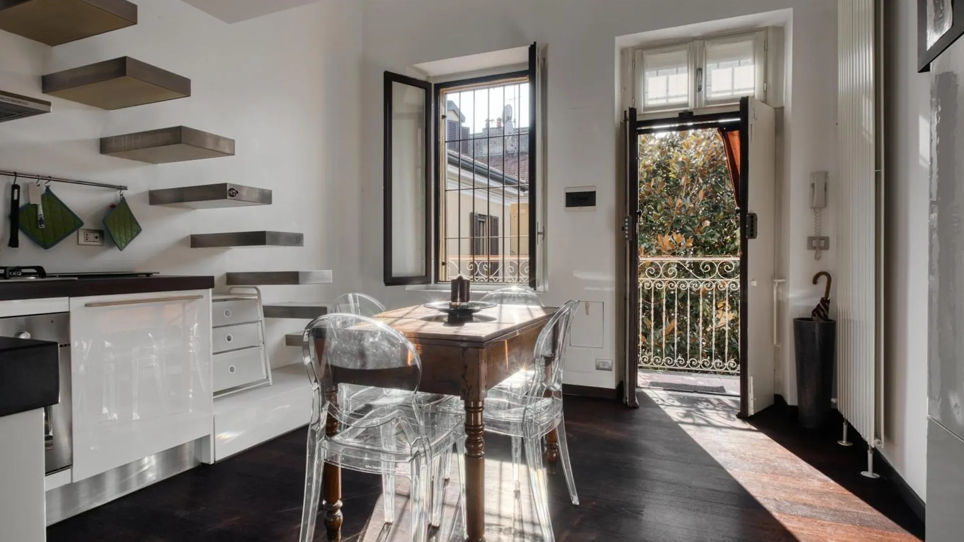 Stylish Top-Floor Apt; Milano Design Disctrict Διαμέρισμα
